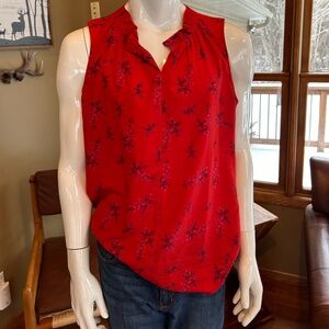 CAbi Floral Blouse Red w/Delicate Purple Flowers Sleeveless w/Partial Collar XL